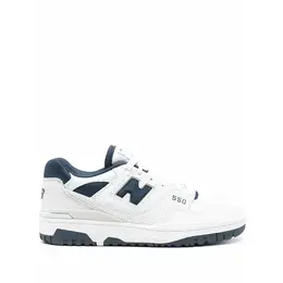 New Balance: Белые кроссовки  550