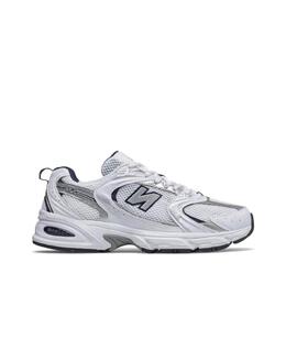 NEW BALANCE: Серебристые кроссовки 