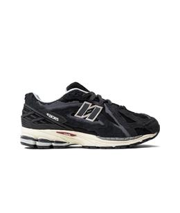 NEW BALANCE: Чёрные кроссовки 