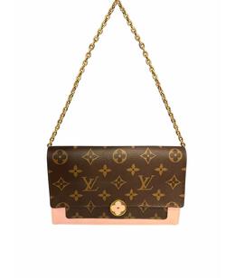 LOUIS VUITTON: Клатч 