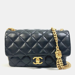Chanel: Чёрная сумка 