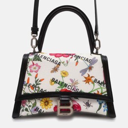 Gucci: Чёрная сумка  Flora