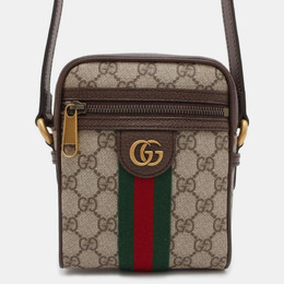 Gucci: Бежевая сумка  GG Supreme