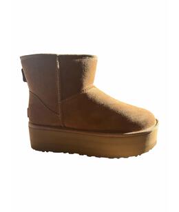 UGG AUSTRALIA: Ботинки 