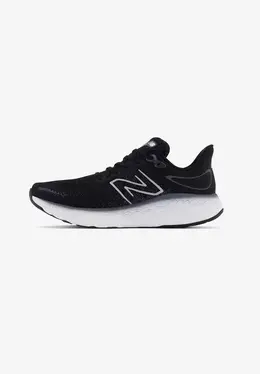 New Balance: Чёрные кроссовки  Fresh Foam