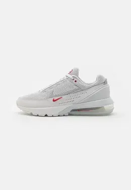 Nike: Белые кроссовки  Air Max
