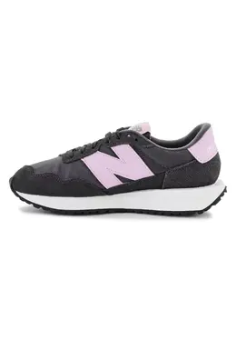 New Balance: Чёрные кроссовки 