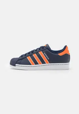 Adidas: Синие кеды 