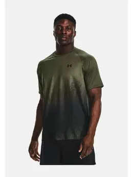 Under Armour: Зелёная футболка 