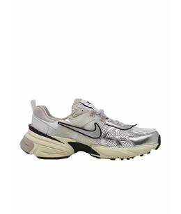 NIKE: Кроссовки 