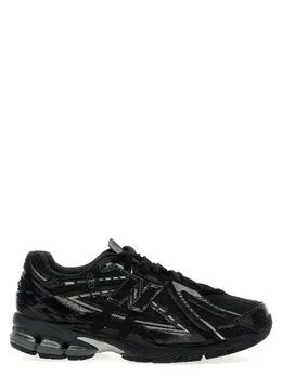 New Balance: Чёрные кроссовки 