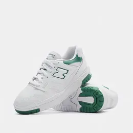 New Balance: Белые кроссовки  550