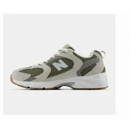 New Balance: Зелёные кроссовки  530