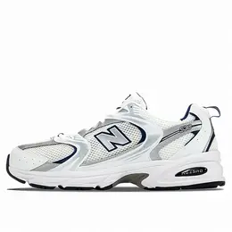 New Balance: Белые кроссовки  530