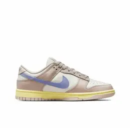 NIKE: Светлые кроссовки  Dunk Low