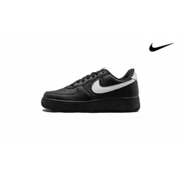 NIKE: Чёрные кроссовки 