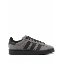 adidas: Серые кроссовки 