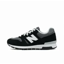 New Balance: Чёрные кроссовки 