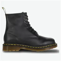 Dr. Martens: Чёрные ботинки 