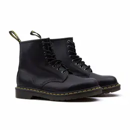 Dr. Martens: Чёрные ботинки 