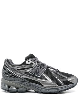 New Balance: Чёрные кроссовки 