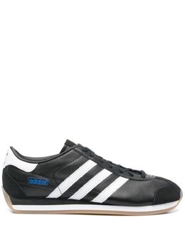 adidas: Чёрные кроссовки 