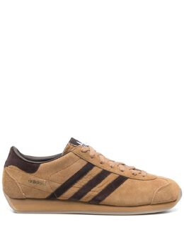 adidas: Светлые кроссовки 