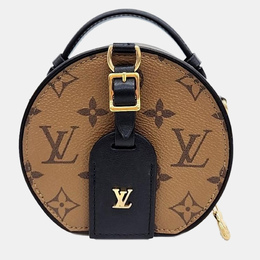 Louis Vuitton: Чёрная сумка 