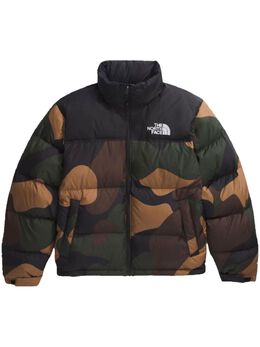 The North Face: Зелёная куртка  Nuptse