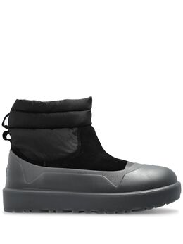UGG: Чёрные ботинки  Classic Mini