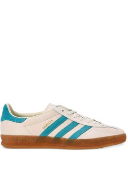 adidas: Белые кроссовки  Gazelle Indoor