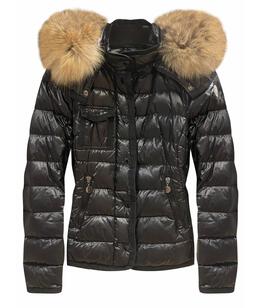 MONCLER: Пуховик 