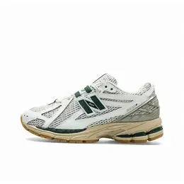 New Balance: Белые кроссовки  1906R