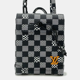 Louis Vuitton: Белая сумка 