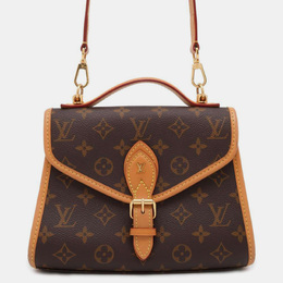 Louis Vuitton: Чёрная сумка 