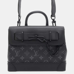 Louis Vuitton: Чёрная сумка 