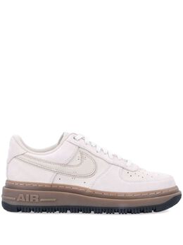 Nike: Светлые кроссовки  Air Force 1 LX