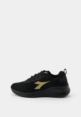 Diadora: Чёрные кроссовки 