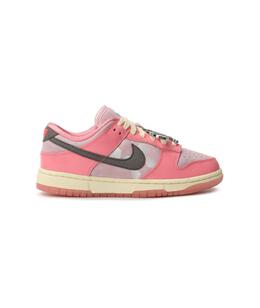 NIKE: Кроссовки 