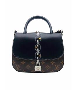 LOUIS VUITTON: Сумка 