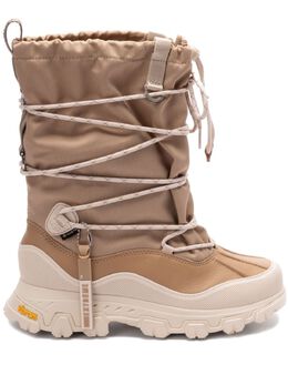 UGG: Бежевые ботинки 