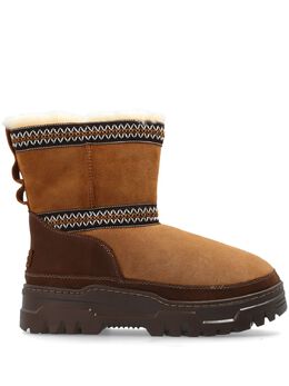 Ugg Australia: Коричневые ботинки  Classic Mini