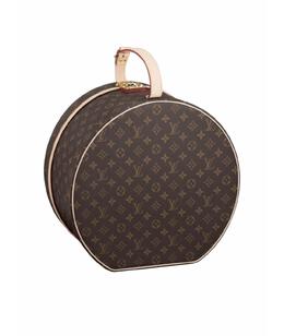 LOUIS VUITTON: Чемодан 