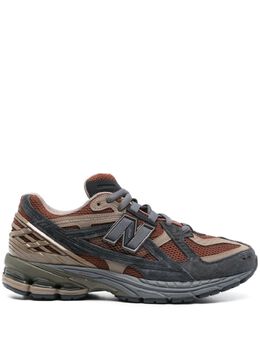 New Balance: Коричневые кроссовки 