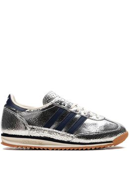 adidas: Серебристые кроссовки  SL-72