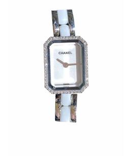 CHANEL: Часы 