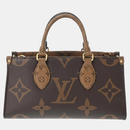 Louis Vuitton: Коричневая сумка 