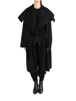 Yohji Yamamoto: Чёрное пальто 