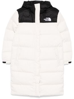 The North Face: Белое пальто  Nuptse