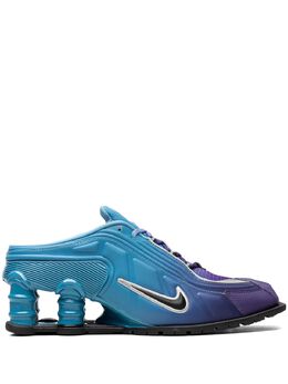 Nike: Светлые кроссовки  Shox R4